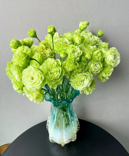 💐Lisianthus – Timeless Beauty, Everlasting Love💫